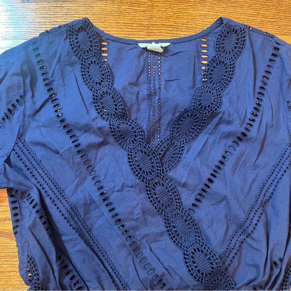 Eyelet top - Picture 2 of 5